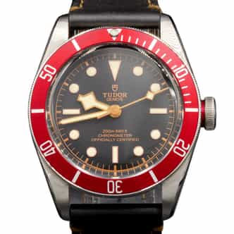 Mens Tudor Black Bay 79230R Watch Red Bezel and Black Dial with Box and Card (SKU I814318AMT)